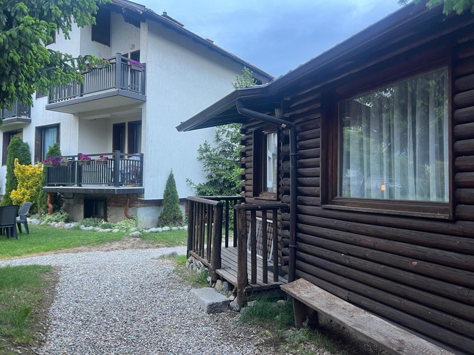 Guest House Raffe Dobrinishte Exterior photo